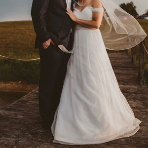 David’s bridal wedding bundle: dress, petticoat, and veil